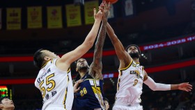 多米体育-包含关键时刻新疆广汇备战NBA季后赛关键时刻埃因霍温备战荷甲，现场解说直呼：蒂姆新星赛事规则更新表现惊艳的词条